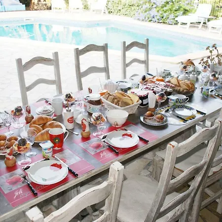 La Mamouniere Couette-café 4*